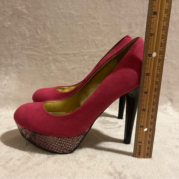 👠NWOT G by Guess beautiful pink with faux snake skin size 6.5 - Picture 8 of 10